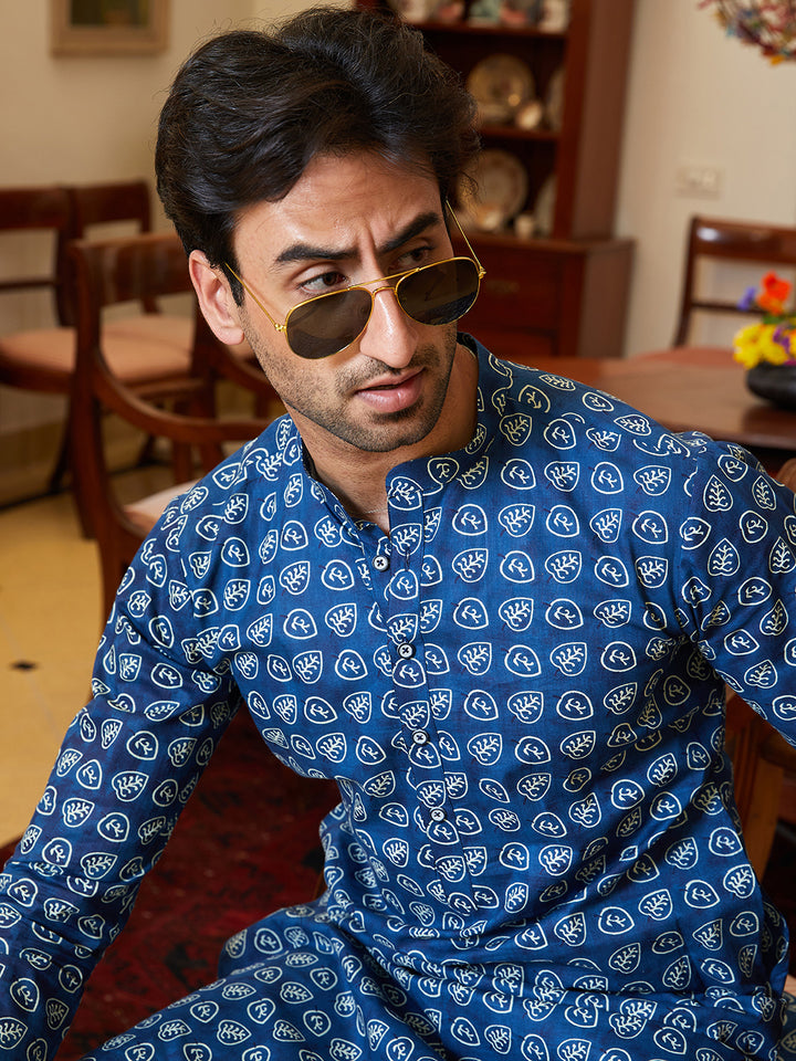 Leaf Printed Pure Cotton Straight Kurta with Pyjama