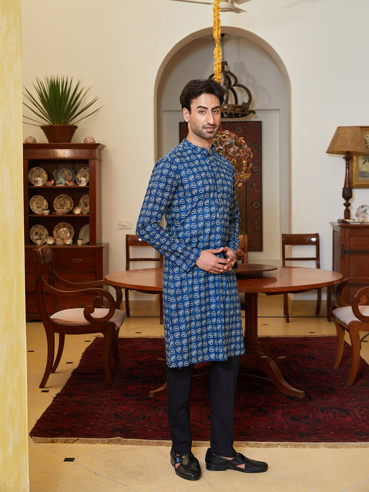 Leaf Printed Pure Cotton Straight Kurta with Pyjama