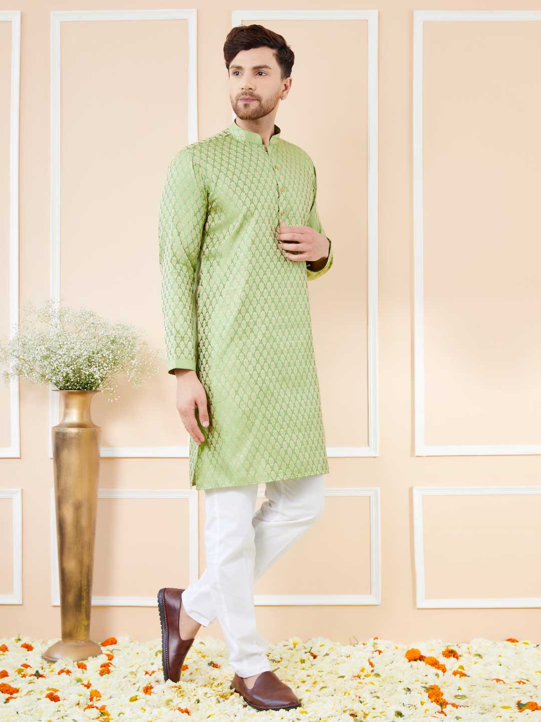 Green Ethnic Motifs Silk Jacquard Woven Design Straight Kurta with Pyjama