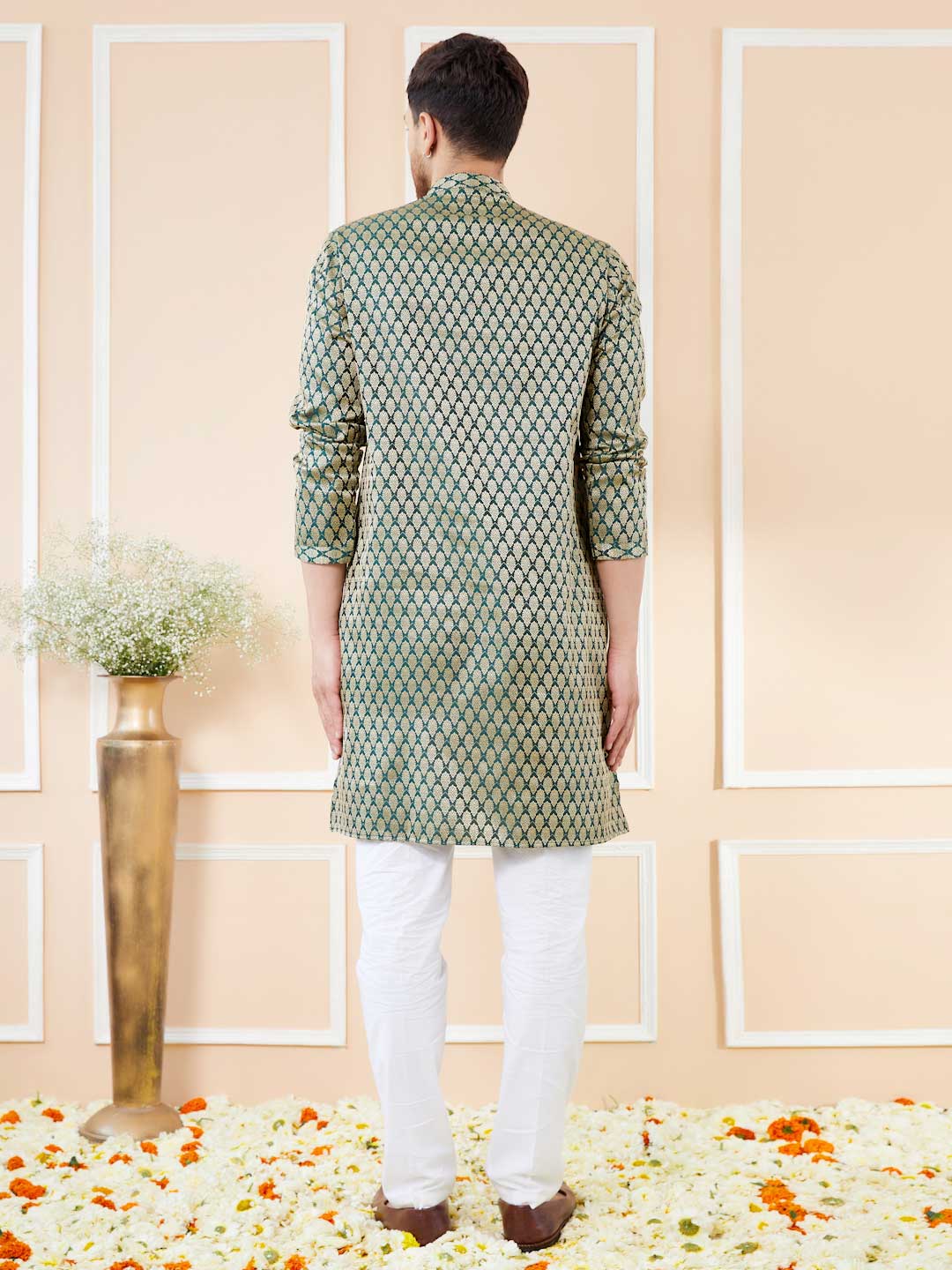 Green Ethnic Motifs Silk Jacquard Woven Design Straight Kurta with Pyjama