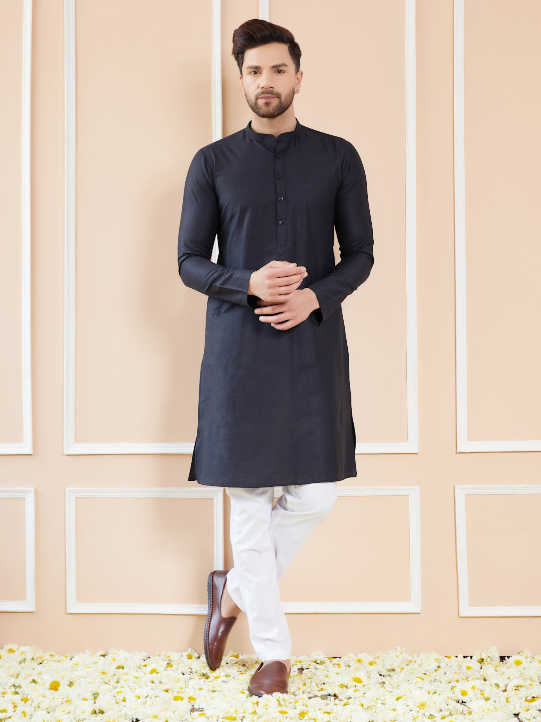 Black Cotton Solid Straight Kurta