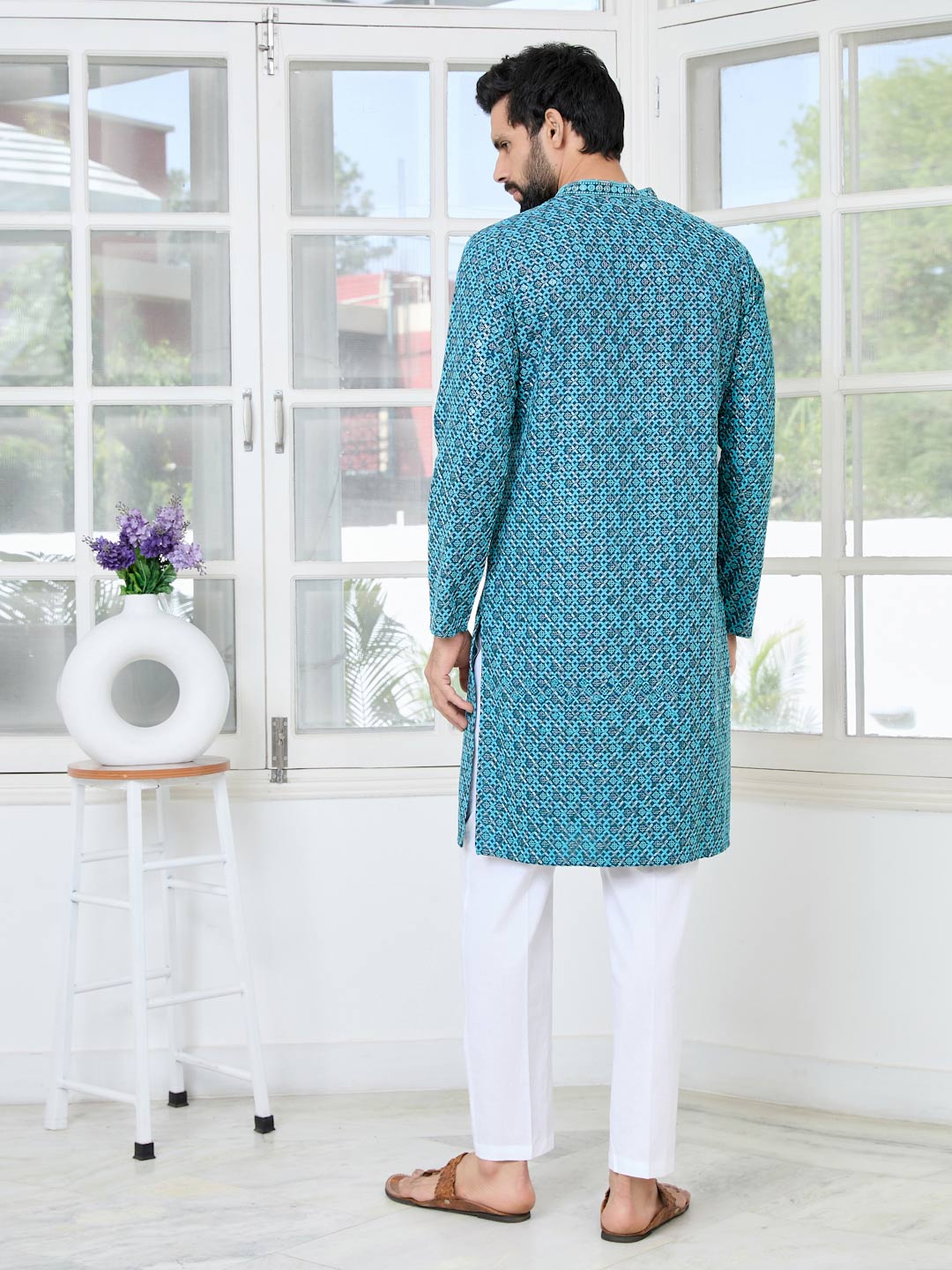 Men Blue Embroidered Straight Kurta with Pyjama with Pyjama