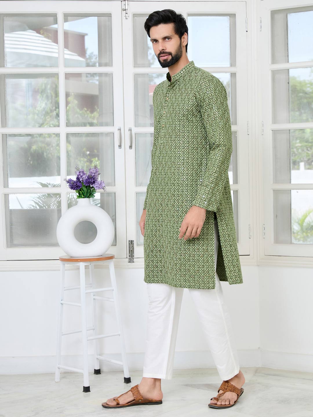 Men Dark Green Embroidered Straight Kurta with Pyjama with Pyjama