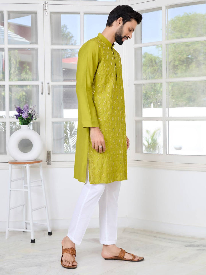 Green Ethnic Motifs Embroidered Sequinned Mandarin Collar Straight Kurta with Pyjama with Pyjama