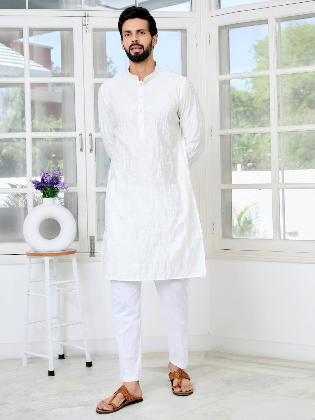 Cream Geometric Embroidered Thread Work Mandarin Collar Straight Kurta with Pyjama with Pyjama