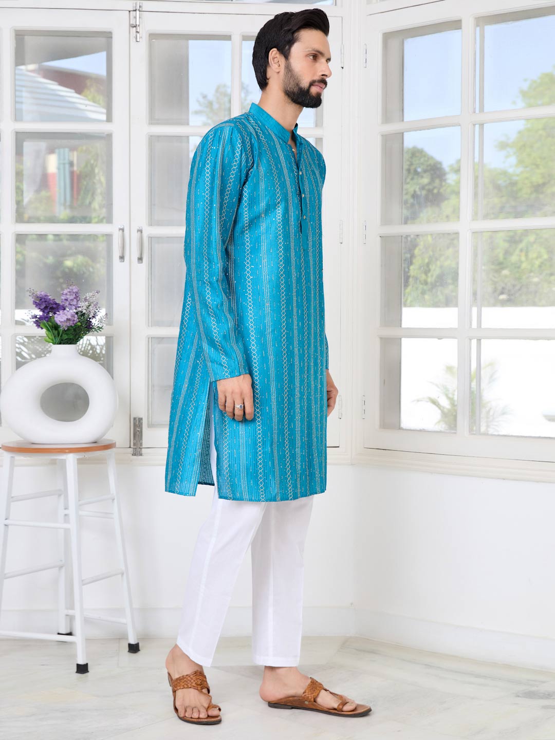 Blue Embroidered Chanderi Silk straight Kurta with Pyjama with Pyjama