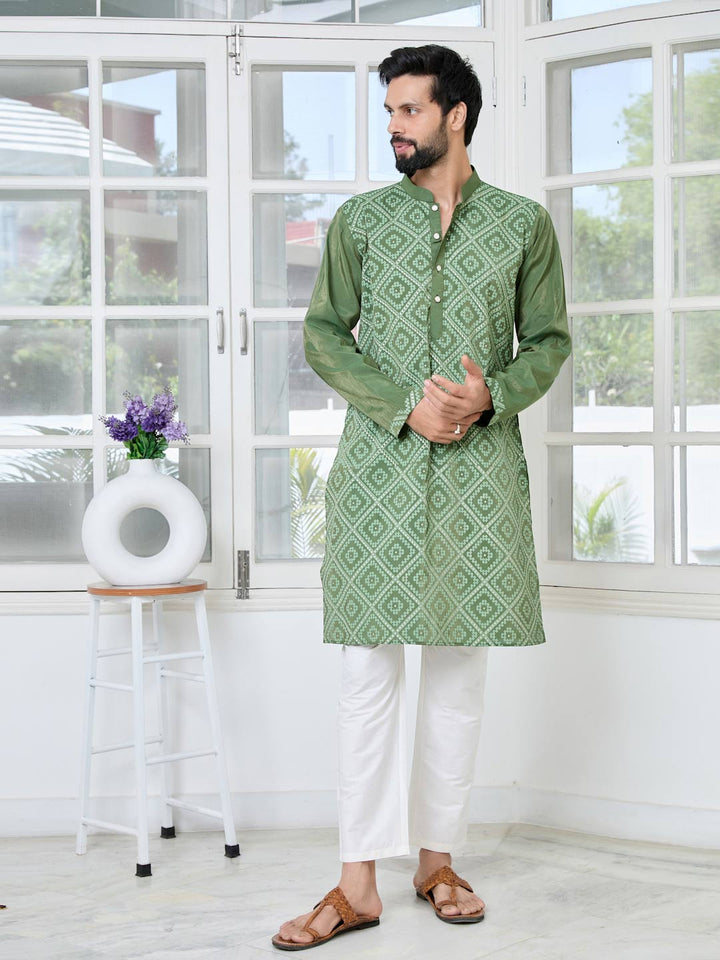 Green Embossed Printed Cotton Chanderi Straight Kurta with Pyjama