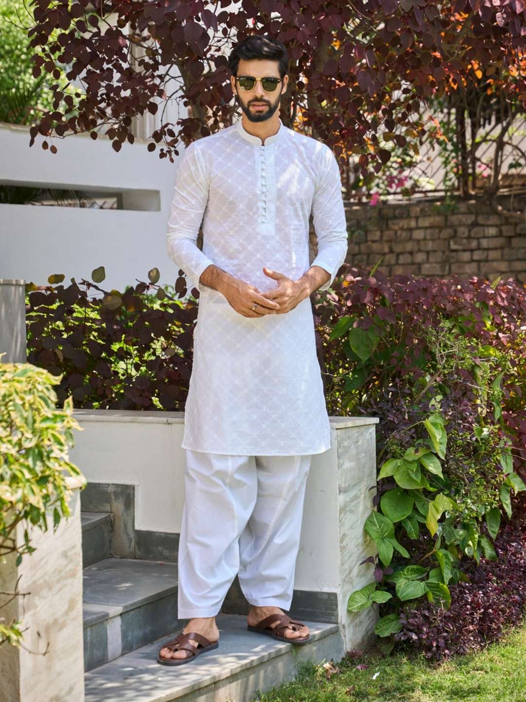 Discover the Timeless Elegance of Chikankari Kurtas For Men By See Designs