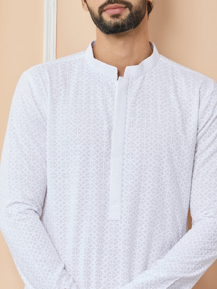 White Embroidered Chikankari Pure Cotton Straight Kurta