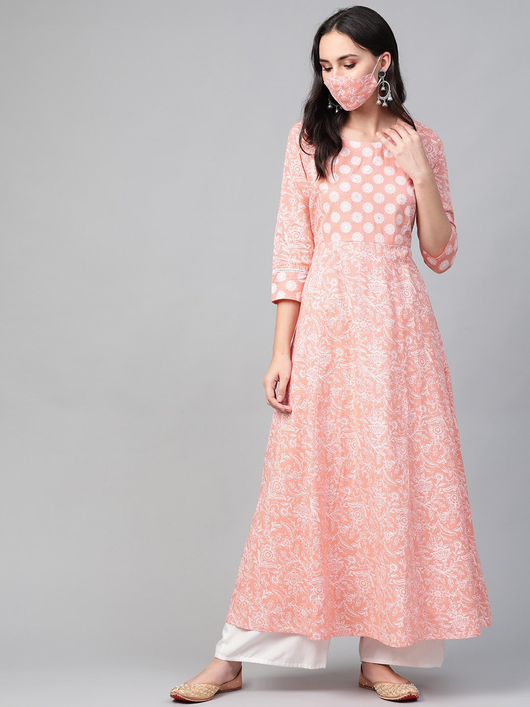 Women Pink And White Floral Print A line kurta
