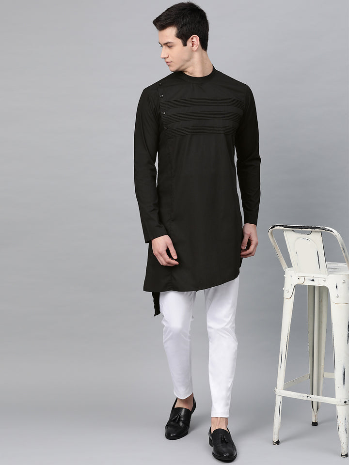 Black Solid Straight Kurta With Yoke Thread Work With Kurta Pyjama