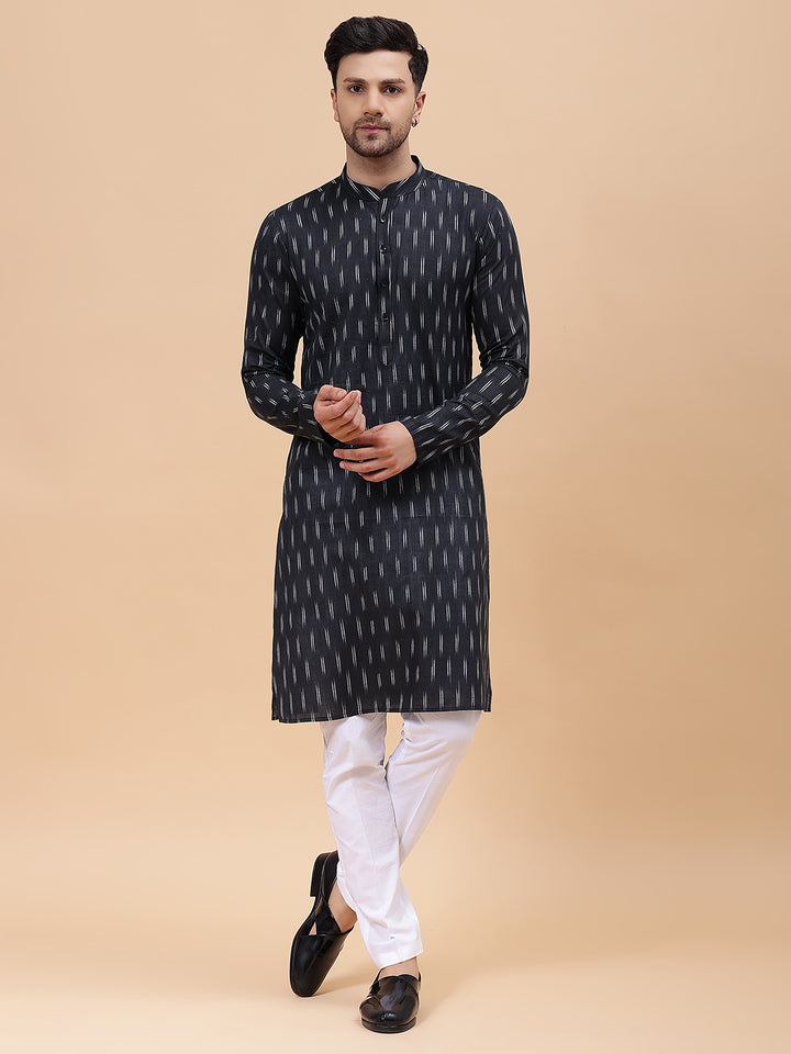 Men Black & White Pure Cotton Printed Staright Kurta