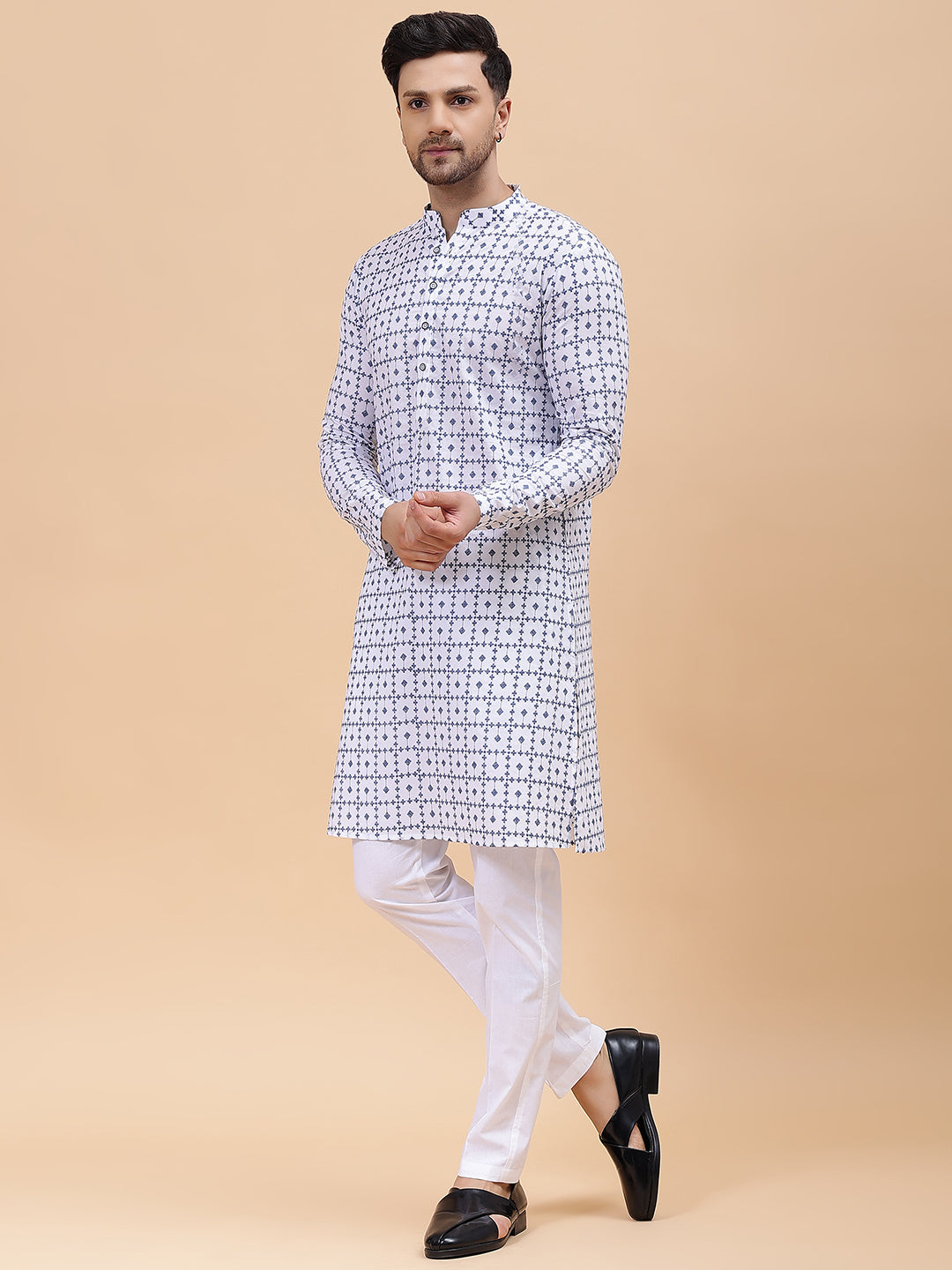 Men White & Blue Pure Cotton Embroidered Straight Kurta