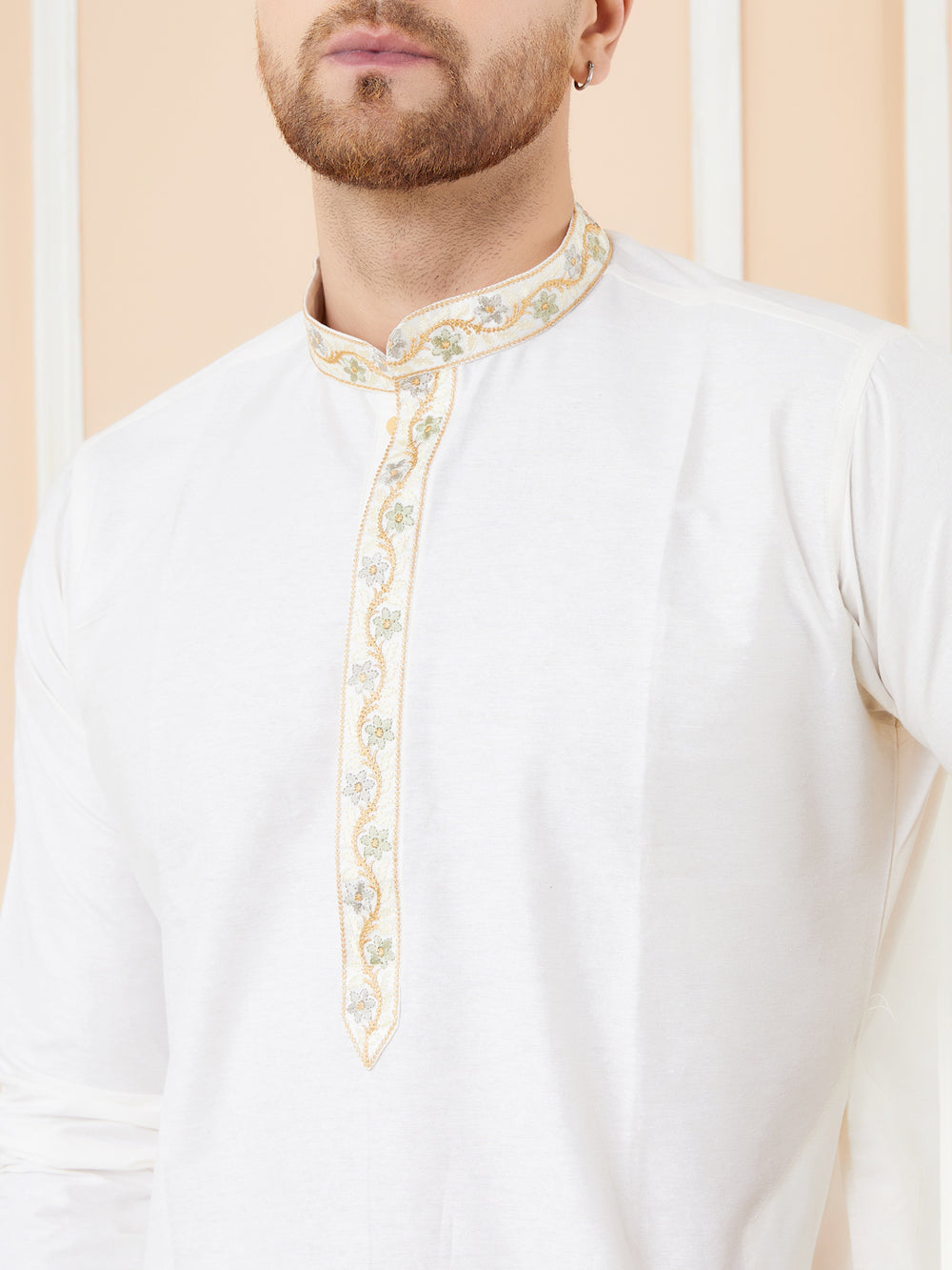 Off White Cotton Solid Straight Kurta with Embroidered Neck – Off White