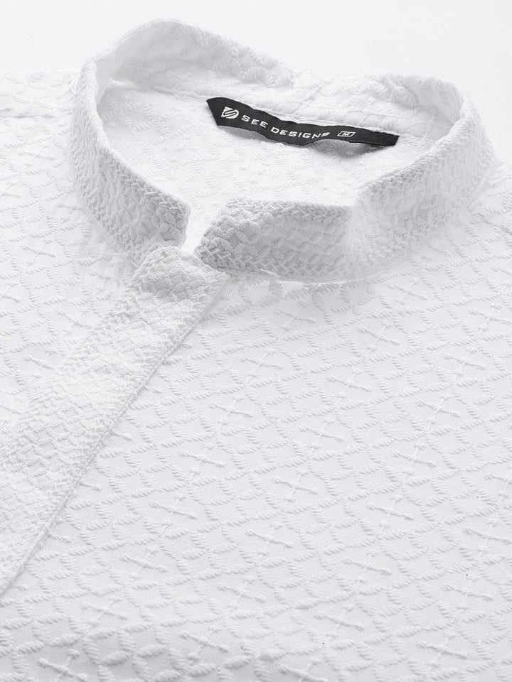 Men's White Embroidered Chikankari Pure Cotton Straight Kurta