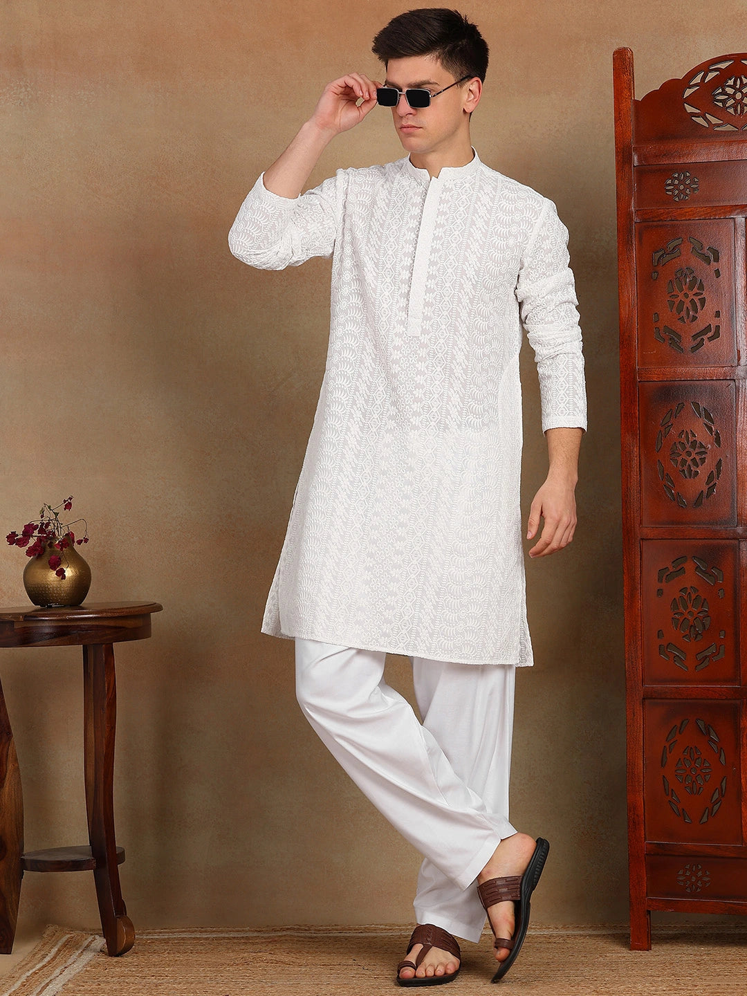 Men White Chikankari Embroidered Straight Kurta