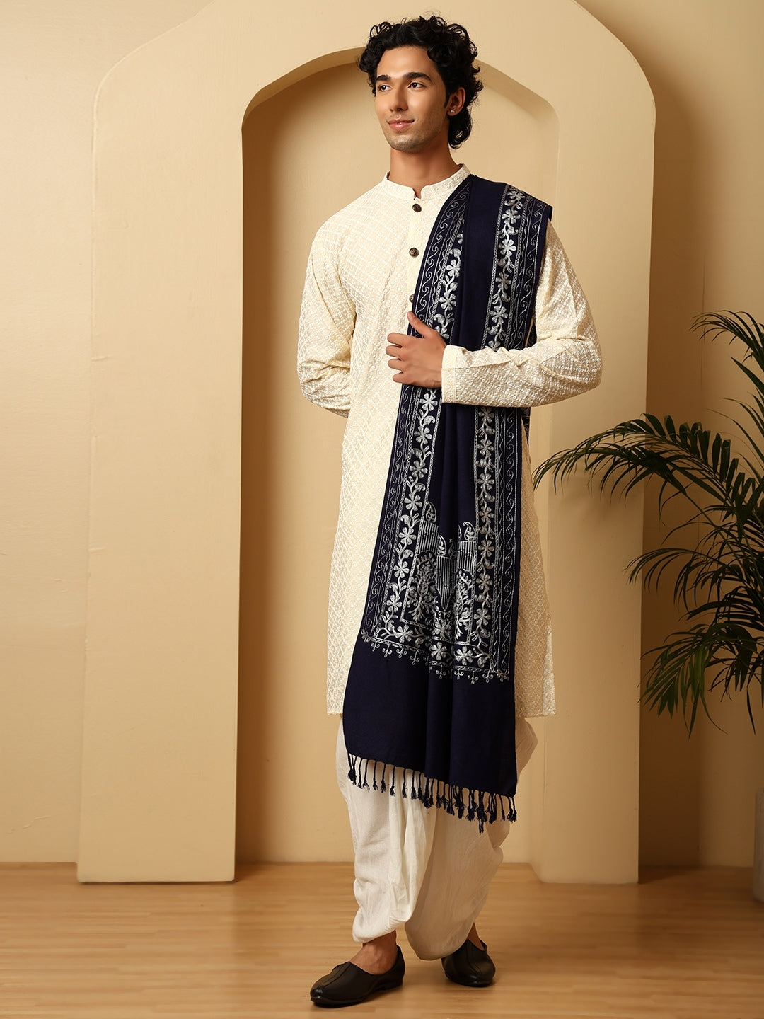 Tweedle Men’s Kashmiri Aari Embroidery Stole/ Scarf - Navy Blue, Size - 28 x 80 inches
