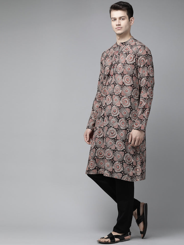 Men Beige And Black Kalamkari Block Printed Straight Sustainable Kurta