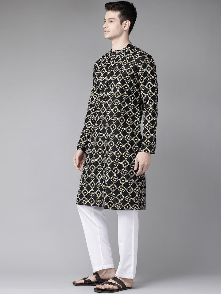 Men Black And Gold Printed Straight Kurta