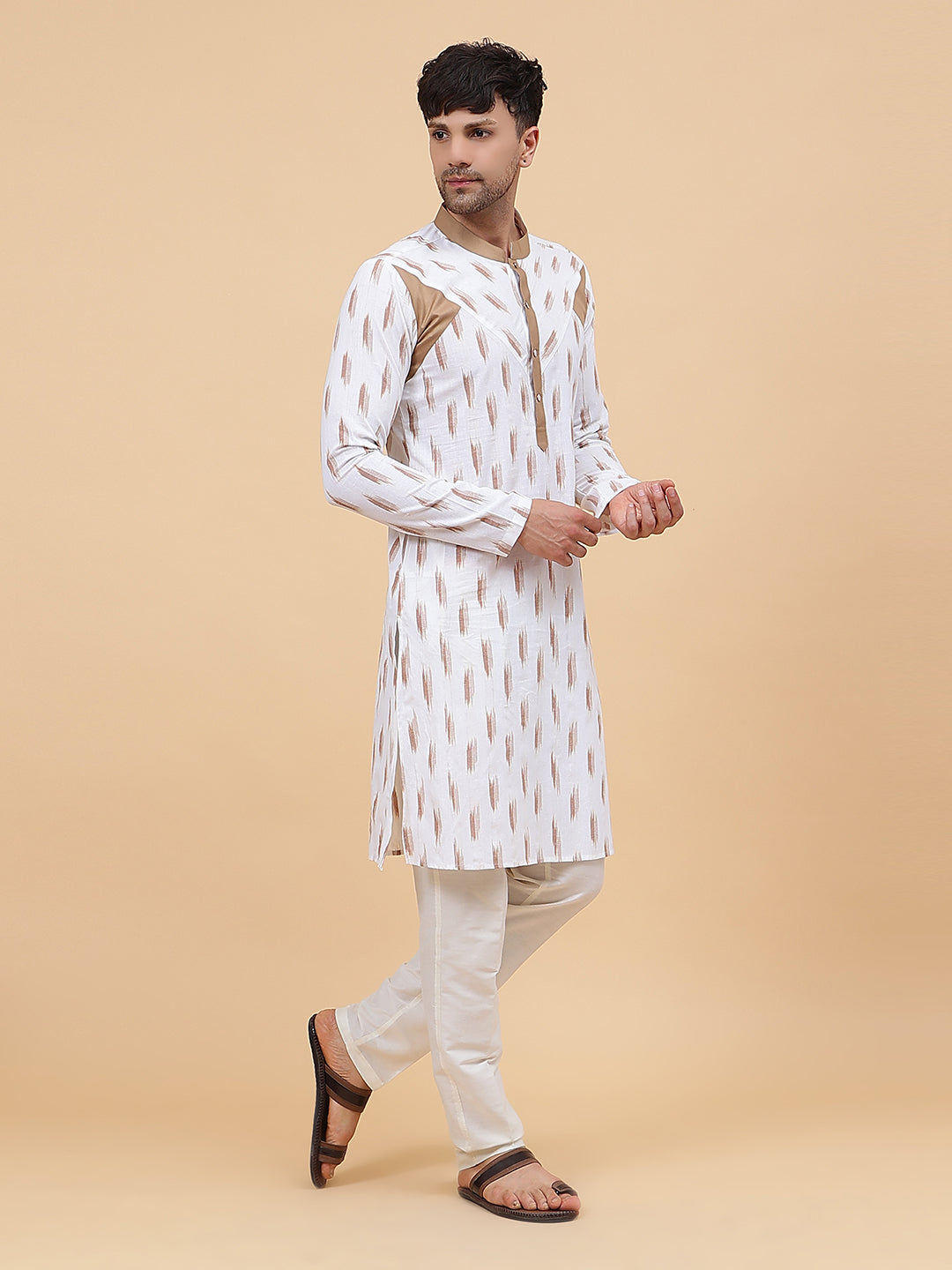 White Ikat Printed Kurta With Pyjama