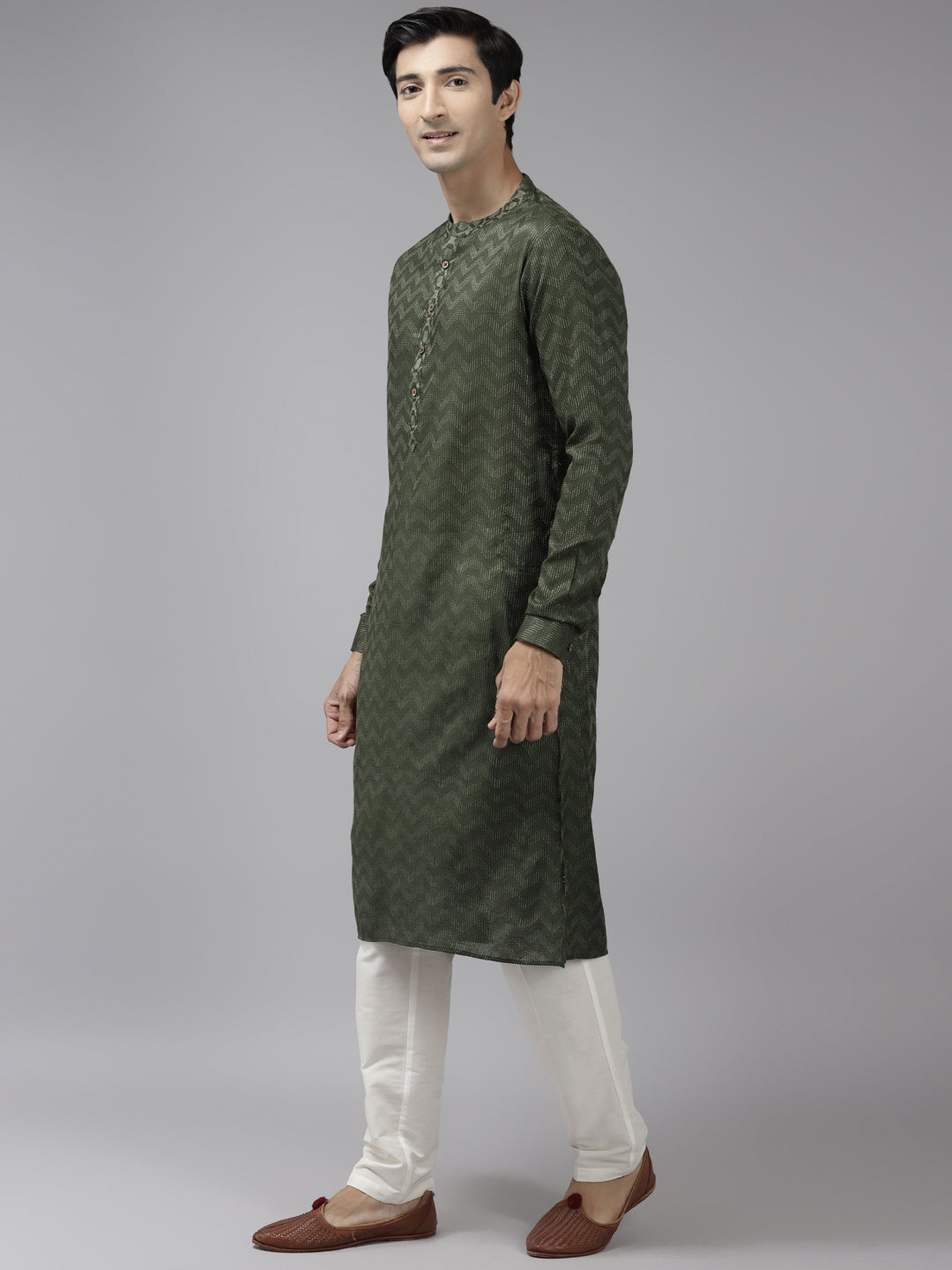 Men Green & Beige Woven Design Thread Work Kurta With Pyjama