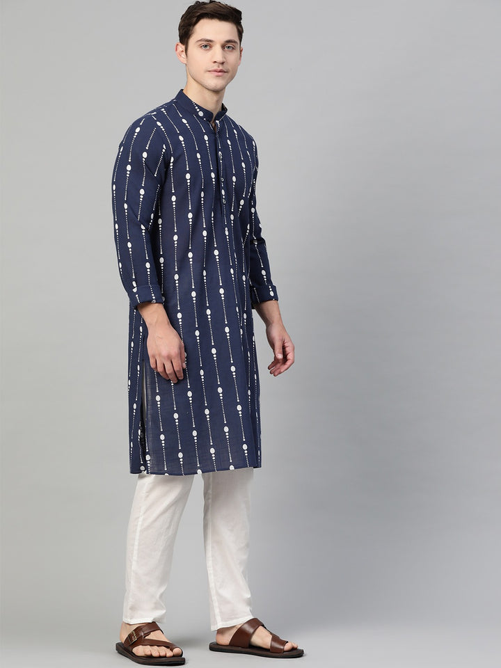 Men Navy Blue And White Printed Straight Kurta With Pyjama