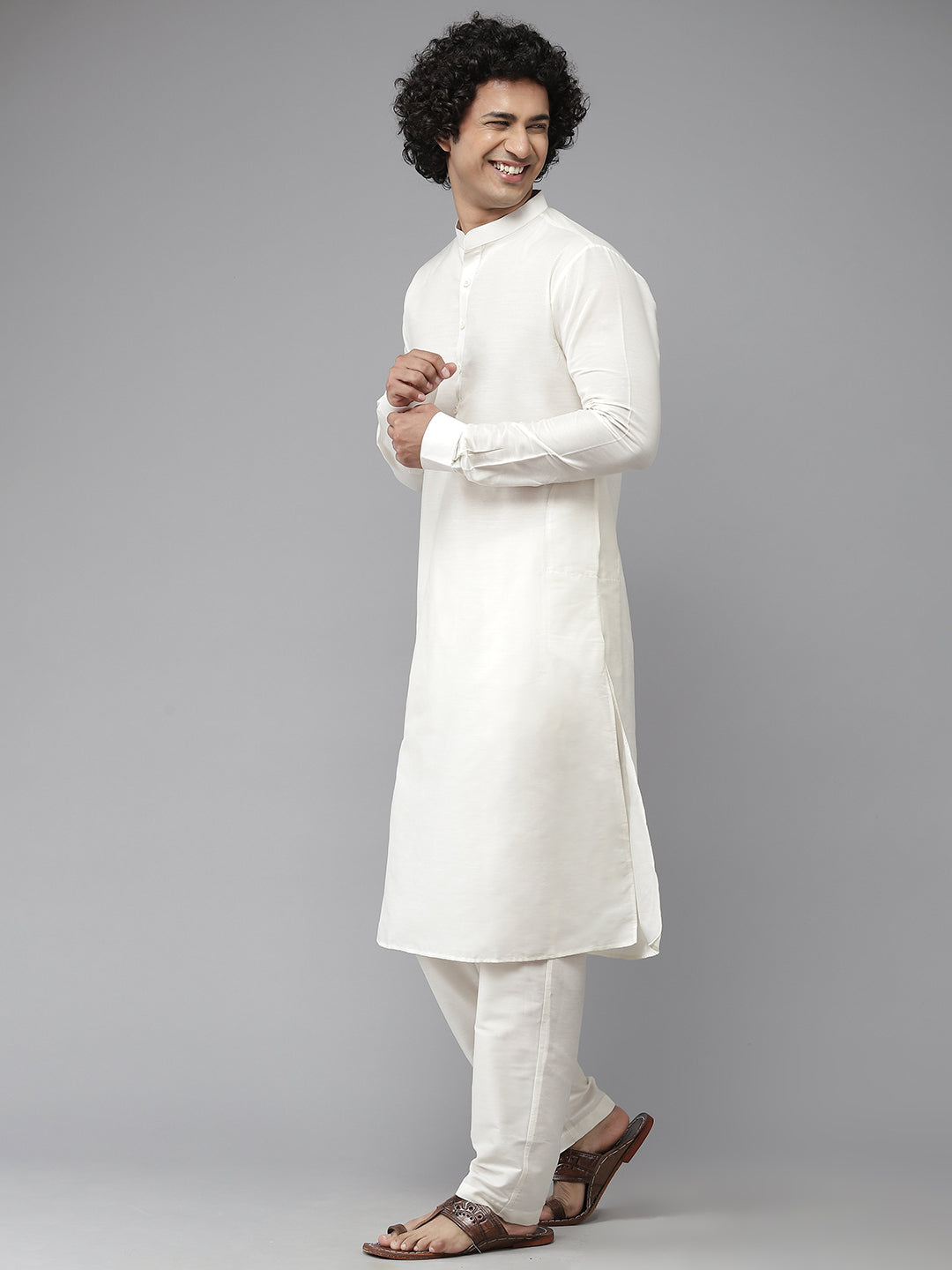 Men White Cotton Slik Straight Kurta With Pyjama