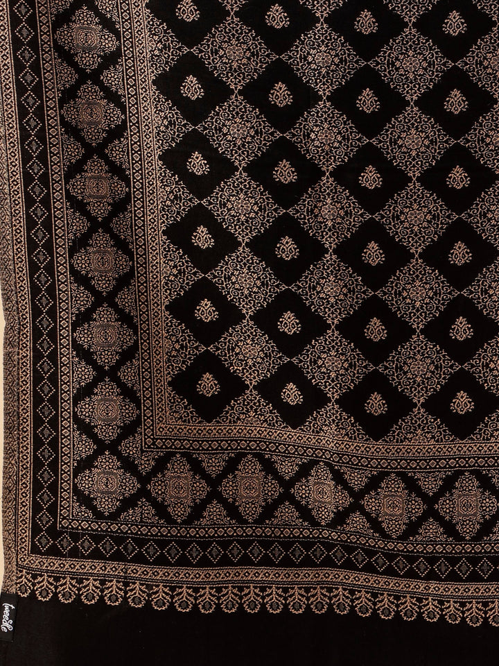 Black shawl for men