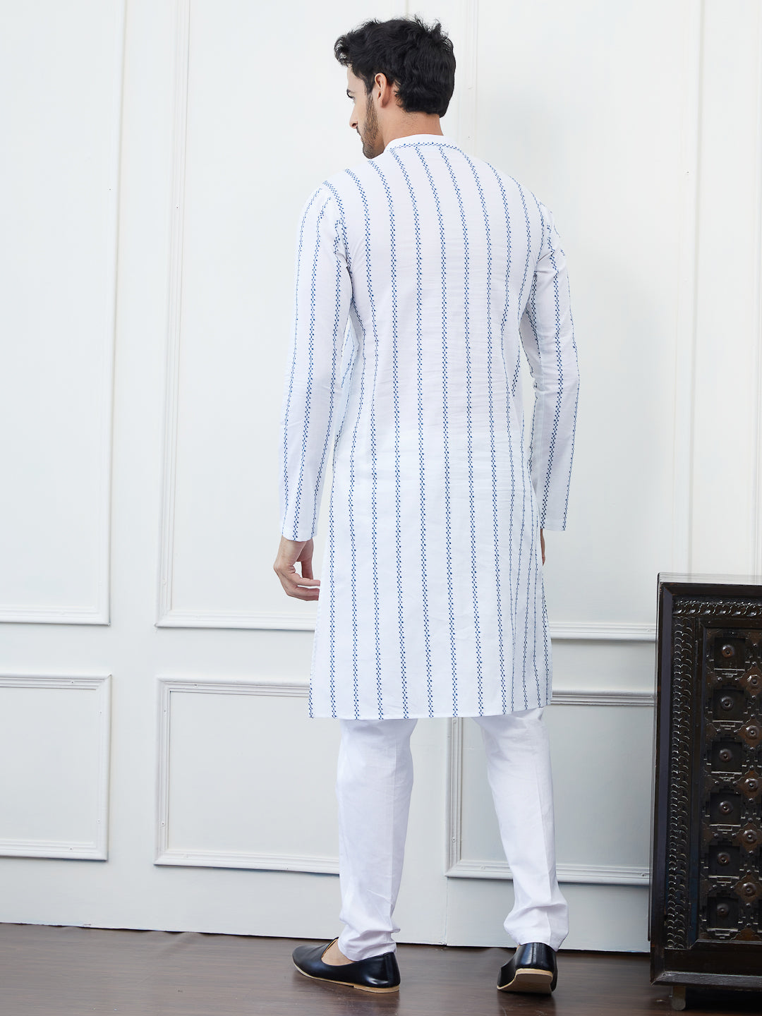 Embroidered Pure Cotton Straight Kurta with Pyjama