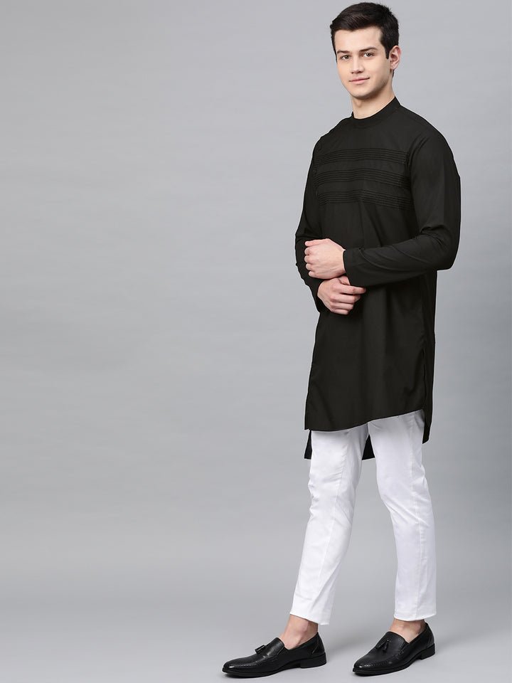 Black Solid Straight Kurta With Yoke Thread Work With Kurta Pyjama