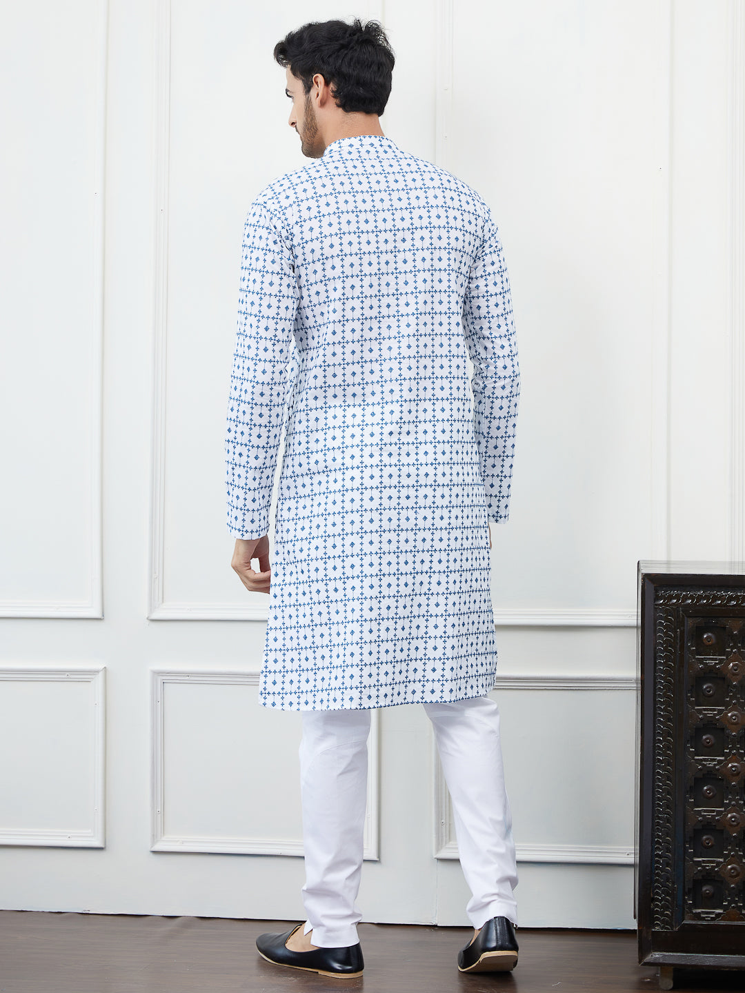 Embroidered Pure Cotton Straight Kurta with Pyjama