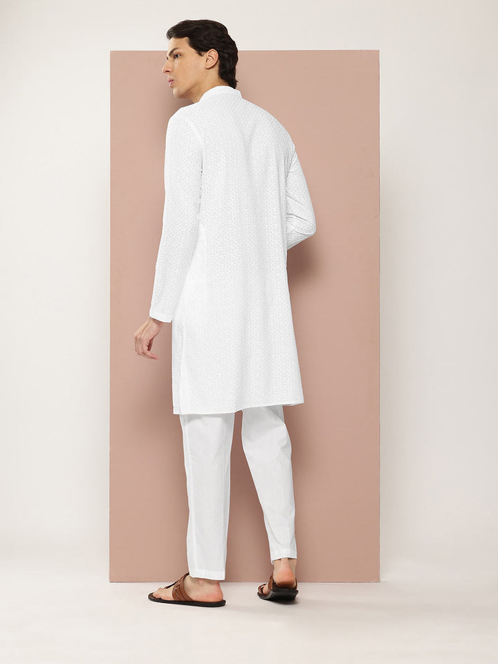 Men's White Embroidered Chikankari Pure Cotton Straight Kurta