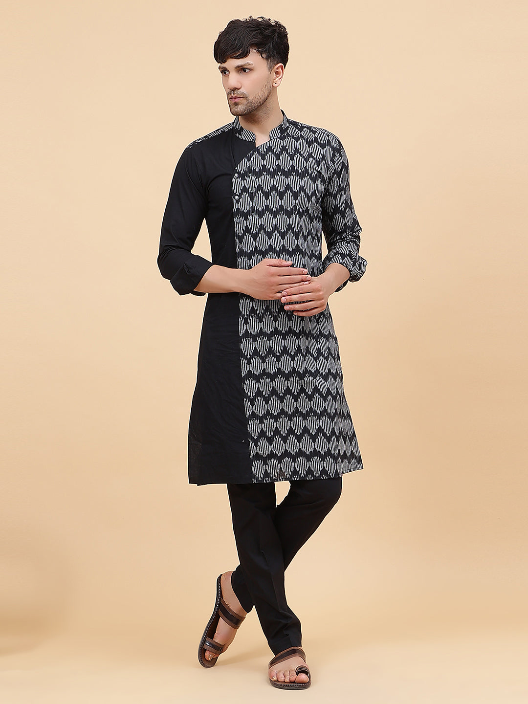 Black Ikat Printed Kurta With Pyjama