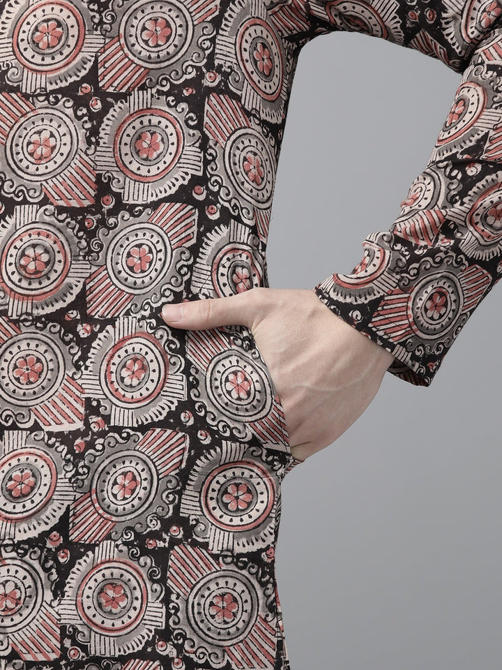 Men Beige And Black Kalamkari Block Printed Straight Sustainable Kurta