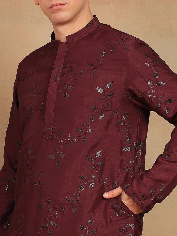 Men Maroon Sequins Leaf Straight Kurta with Pyjama – White