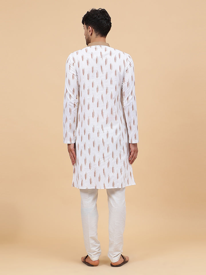 White Ikat Printed Kurta With Pyjama