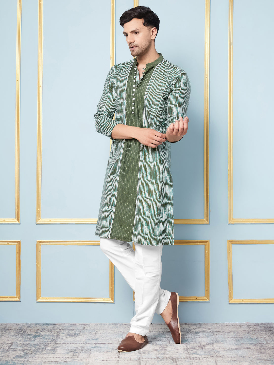 Green Striped Printed Kurta With Pyjama