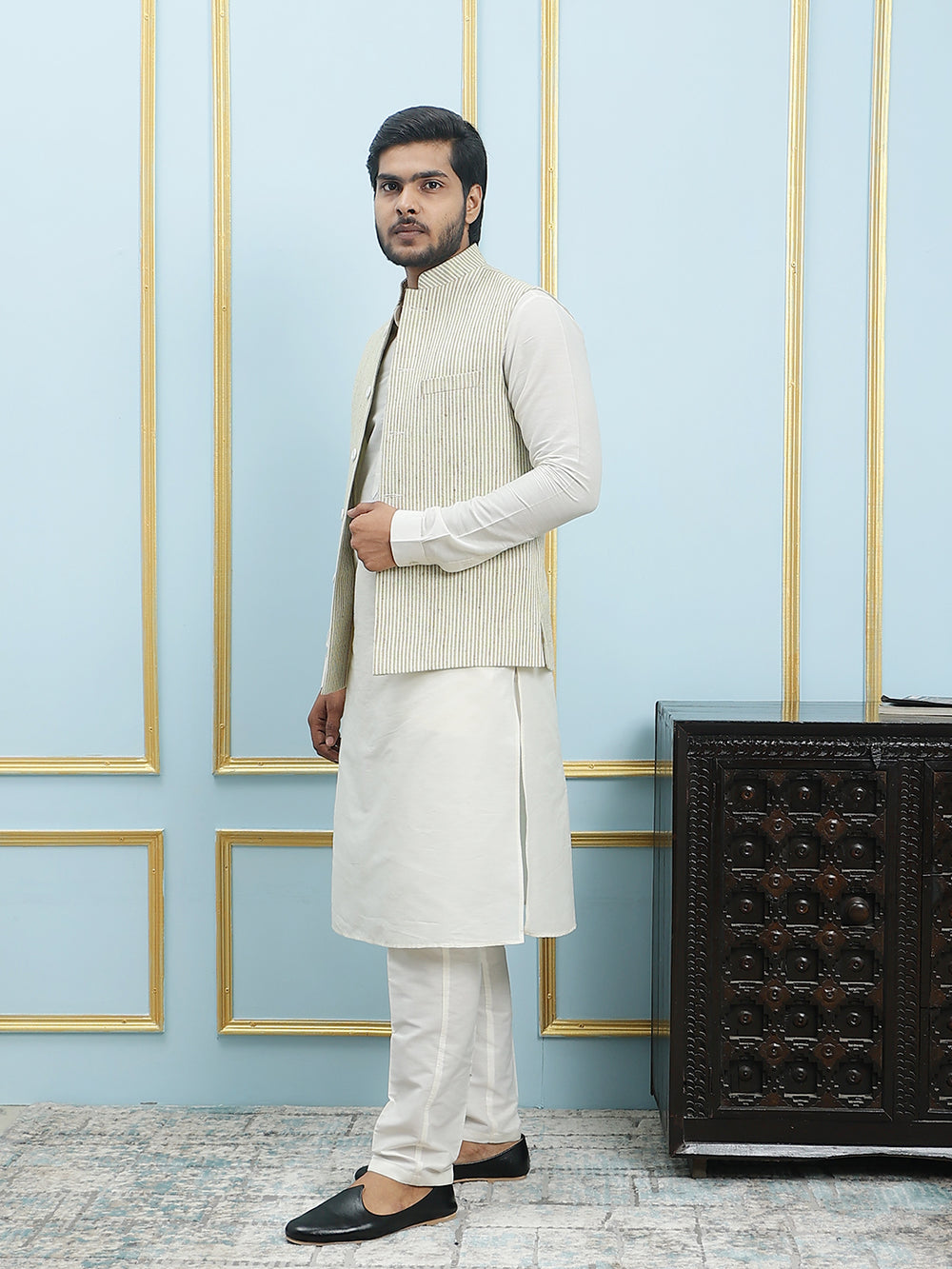 Solid Handwoven Pure Cotton Nehru Jacket – Cream