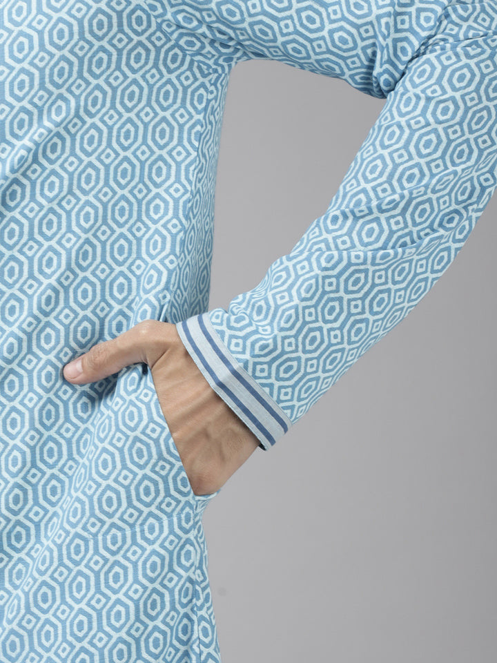 Men Blue And White Printed Straight Kurta