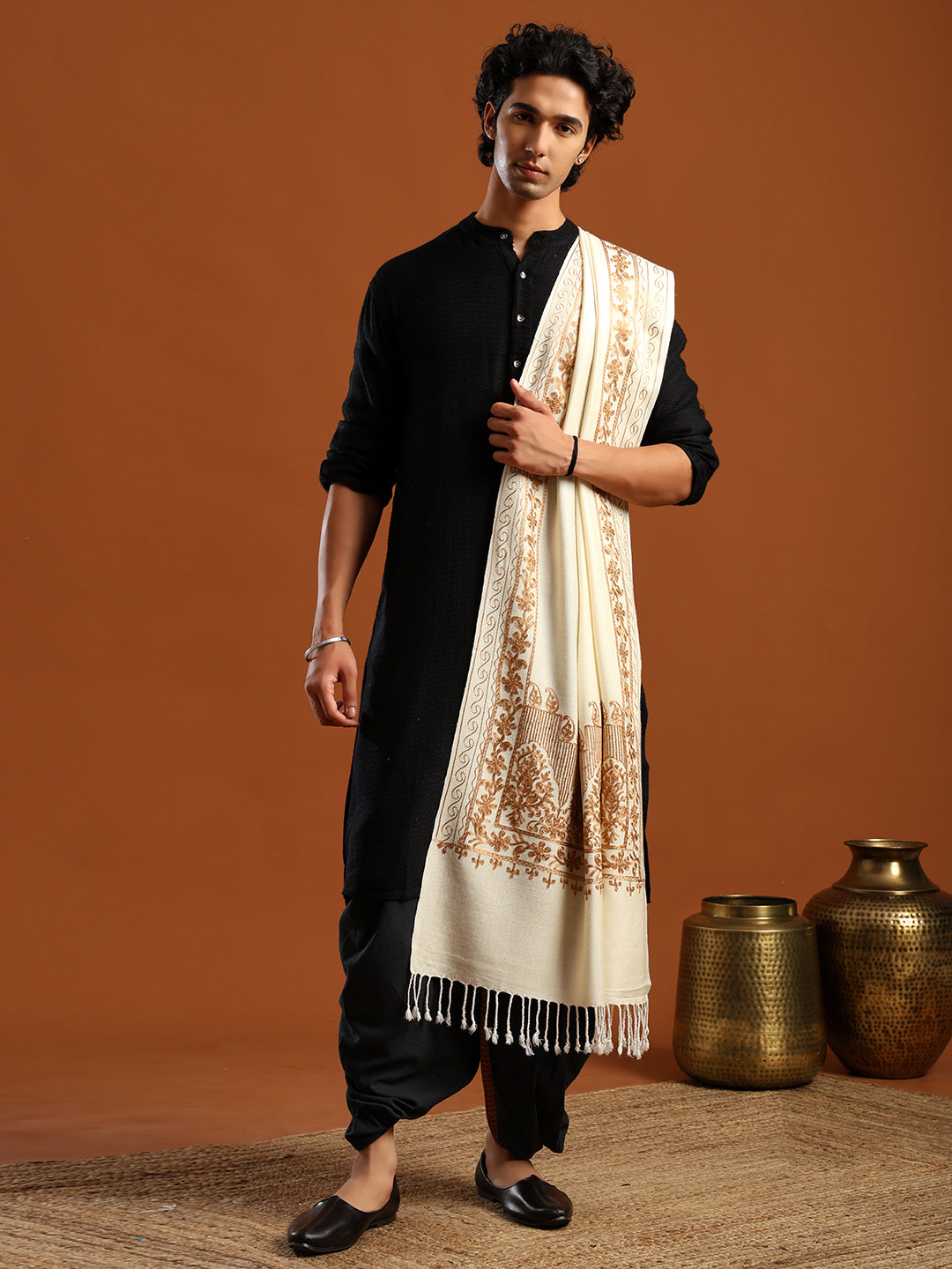 Tweedle Men’s Kashmiri Aari Embroidery Stole/ Scarf - Off-White, Size - 28 x 80 inches
