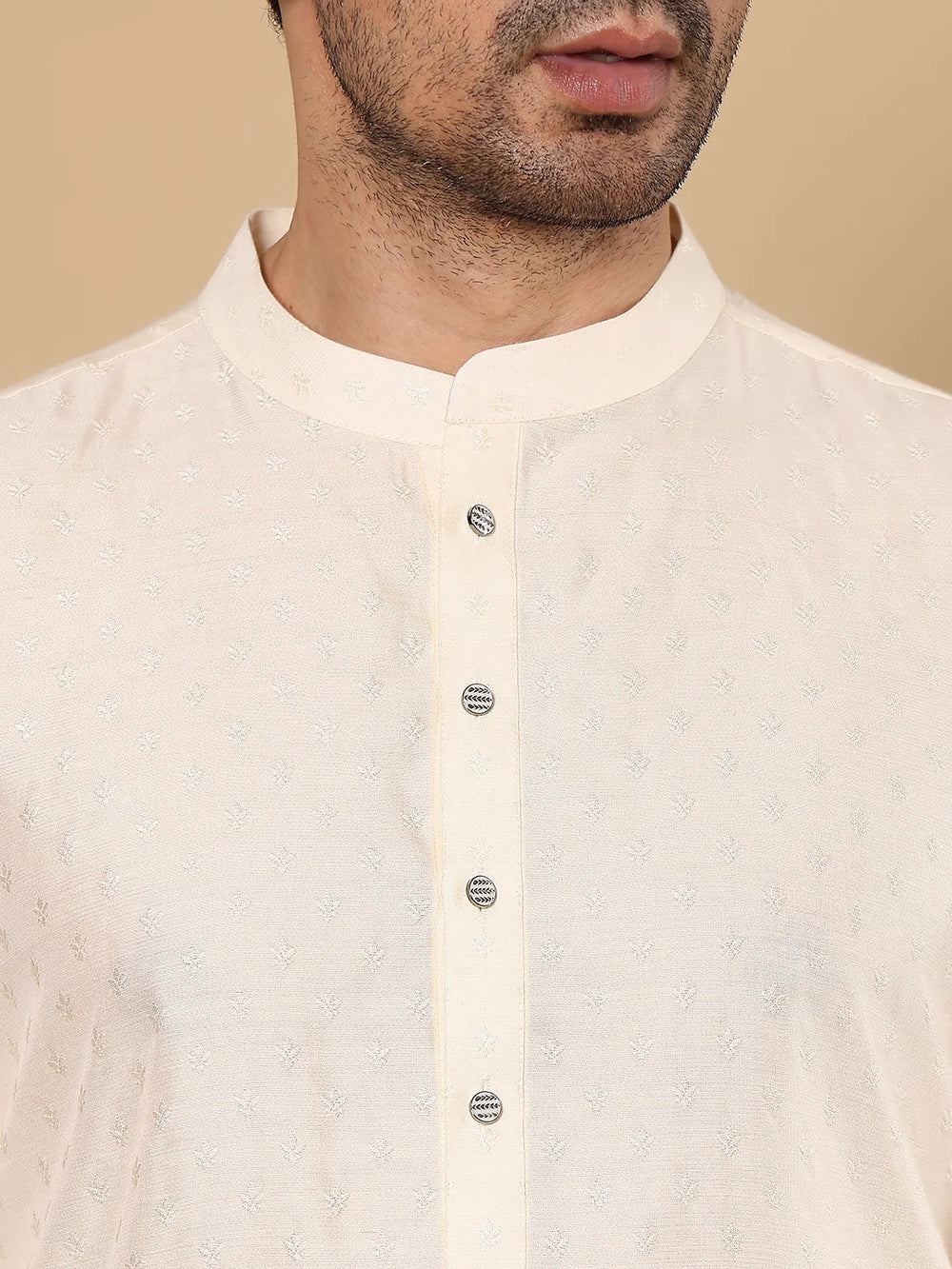 Men's Long Sleeve Mandarin Collar Off White Straight Viscose Silk Kurta with Textured Effect – Off-White