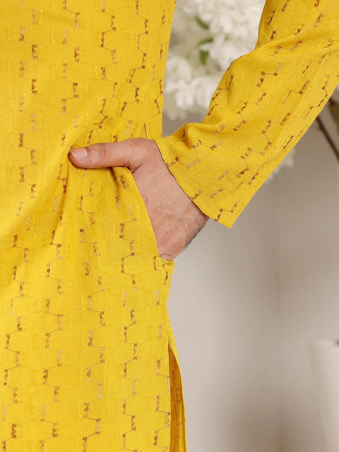 Men's Long Sleeve Mandarin Collar Straight Yellow Cotton Kurta with Thread Embroidery – Yellow,Beige