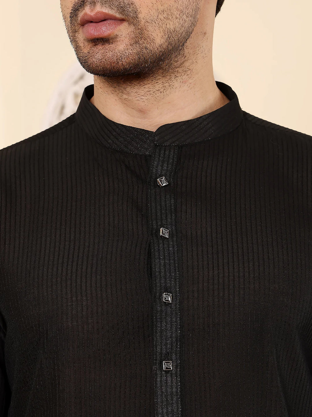 Men's Long Sleeve Mandarin Collar Black Straight Viscose Silk Kurta with Textured Effect – Black