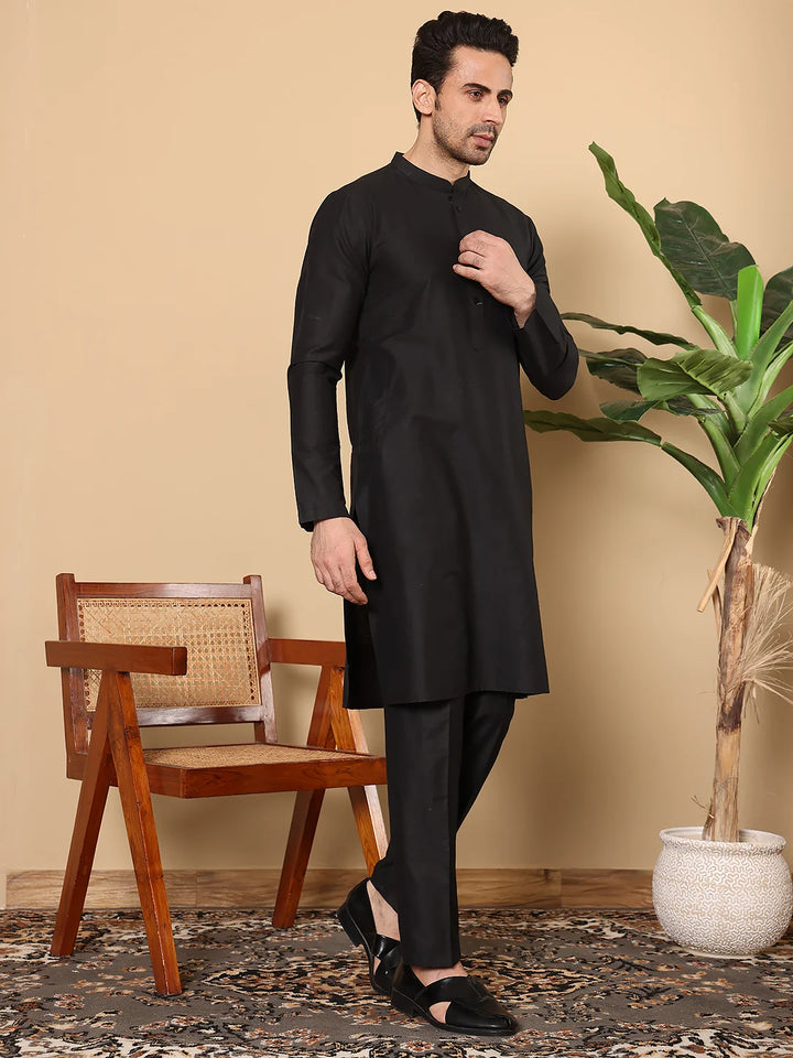 Men's Long Sleeve Mandarin Collar Black Straight Viscose Silk Kurta with Slub Effect