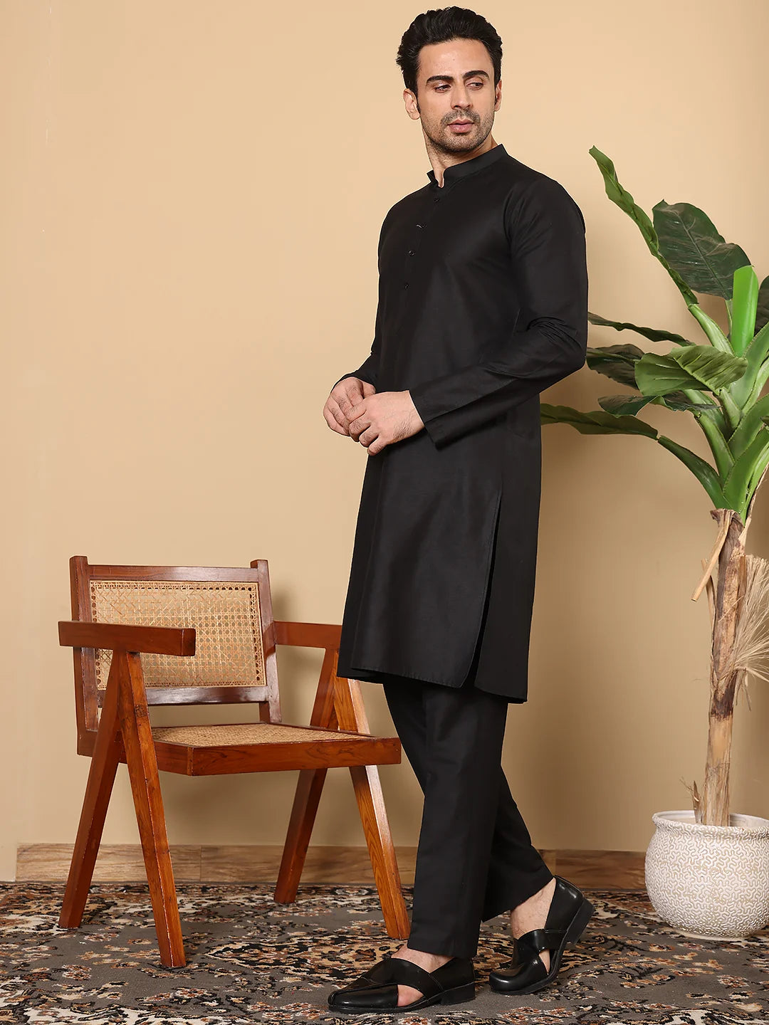 Men's Long Sleeve Mandarin Collar Black Straight Viscose Silk Kurta with Slub Effect