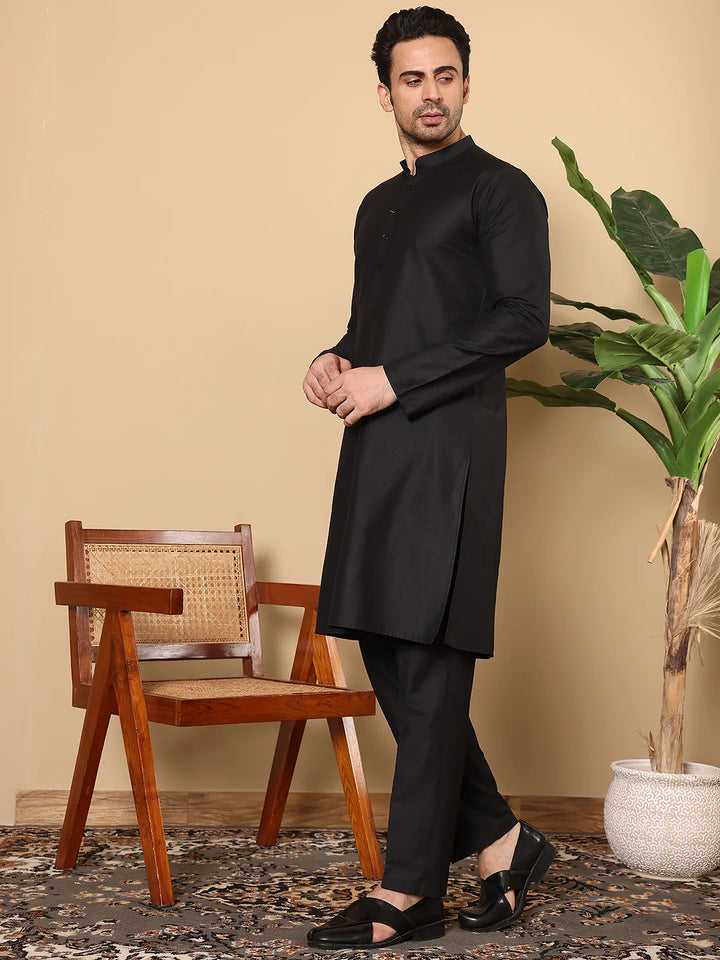 Men's Long Sleeve Mandarin Collar Black Straight Viscose Silk Kurta with Slub Effect