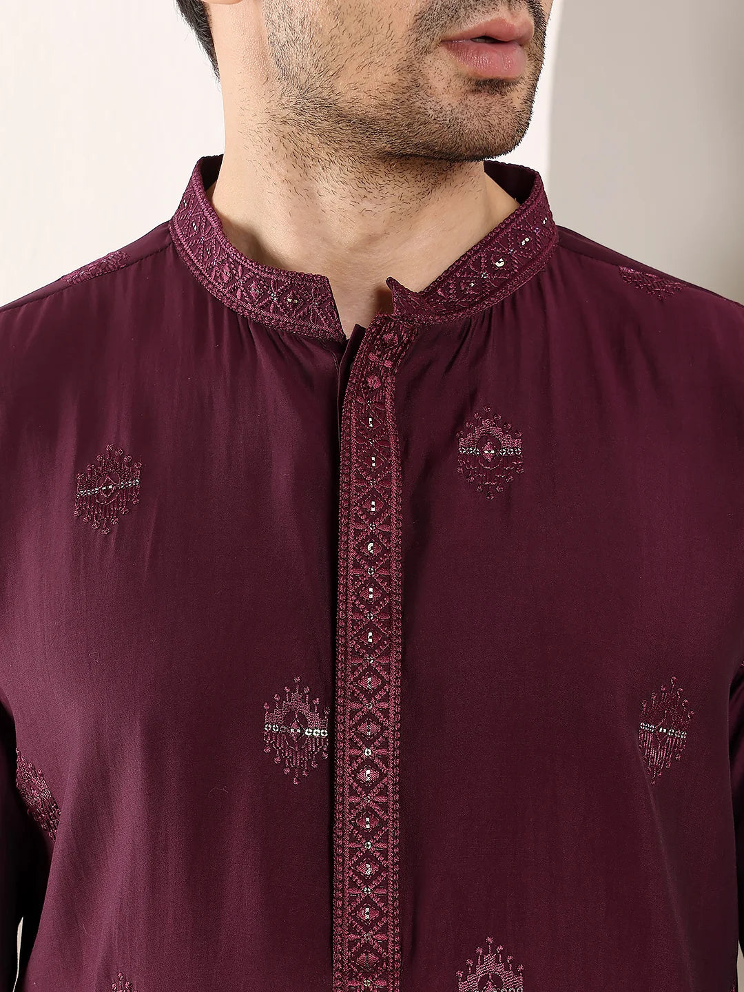 Men's Purple Straight Viscose Silk Kurta with Embroidered Neckline and Motifs,Off White Solid Trouser Style Churidar