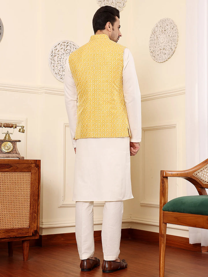 Men's Full Sleeve Ivory Kurta Pyjama & Yellow Embroidered Nehru Jacket – Yellow