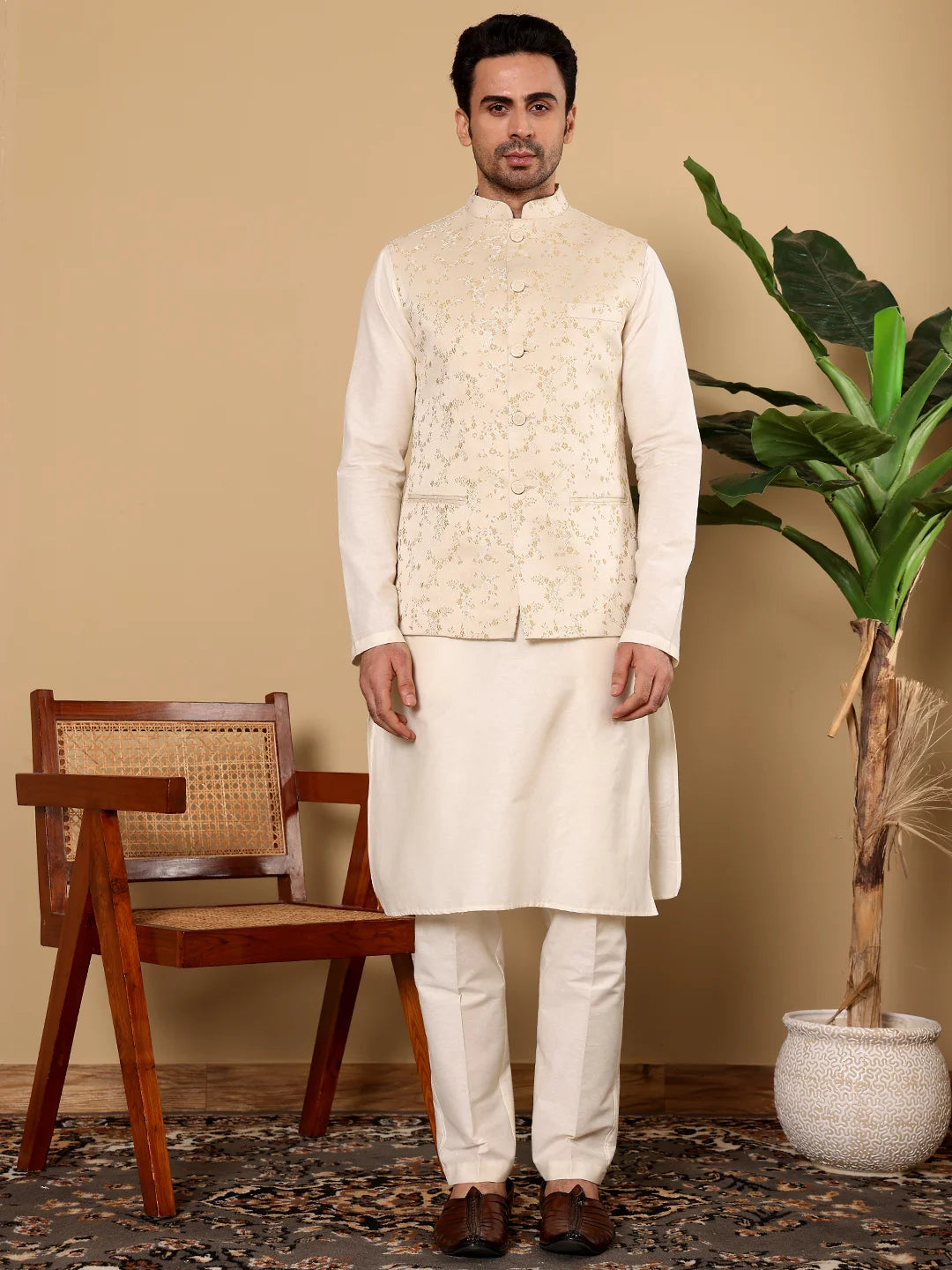 Men's Full Sleeve Ivory Kurta Pyjama & Cream Embroidered Nehru Jacket – Cream