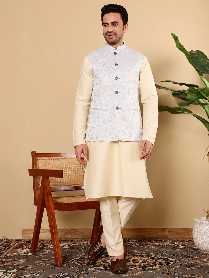 Men's Full Sleeve Cream Kurta Pyjama & Light Blue Embroidered Nehru Jacket – Light Blue